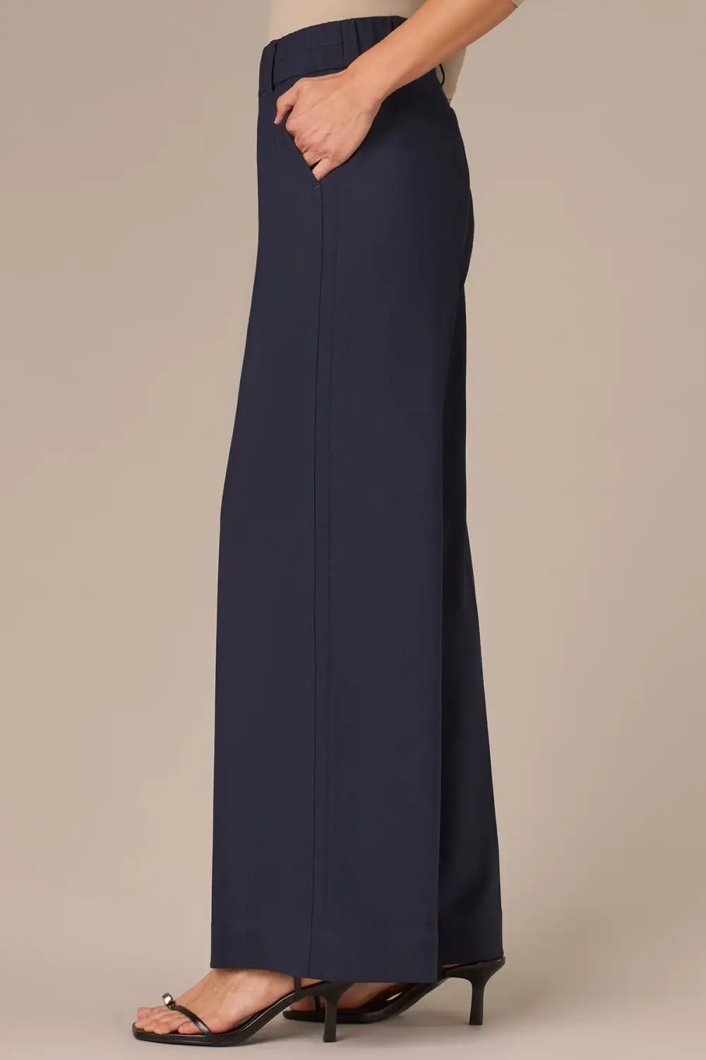 Pull-On Side Seam Tailored Trousers