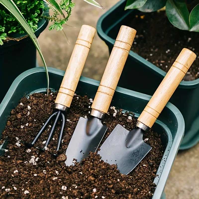 3-Piece Wooden Handle Garden Tool Set