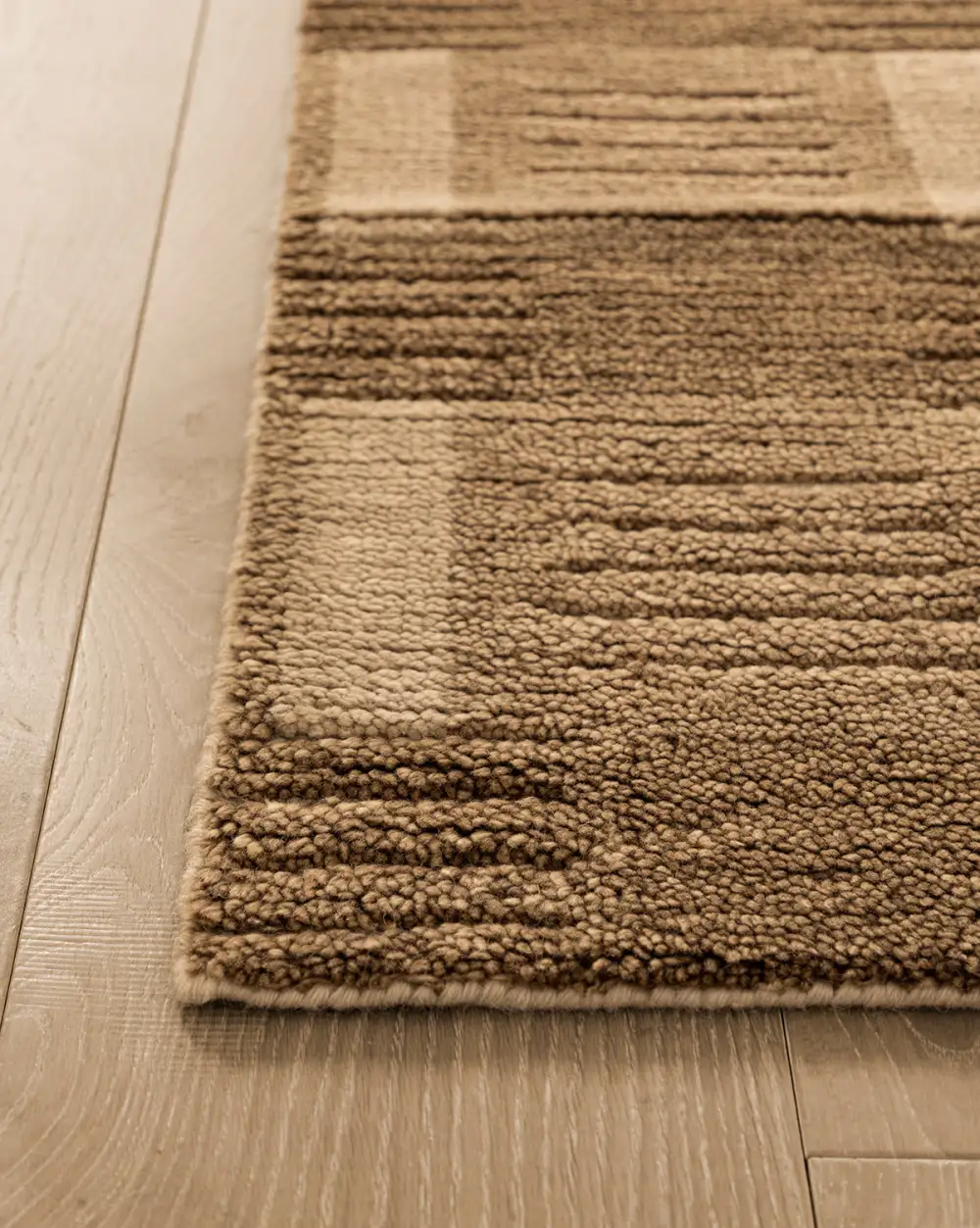 Checker Hand-Knotted Wool Area Rug