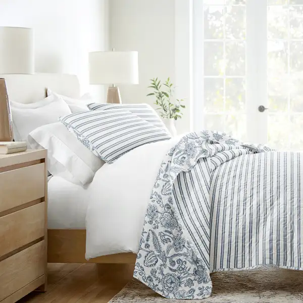 Jacobean Stripe Reversible Quilted Coverlet Set