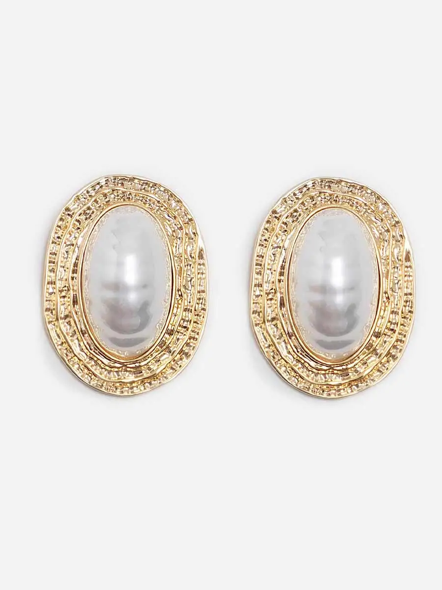 Annalise Textured Pearl Stud Earrings