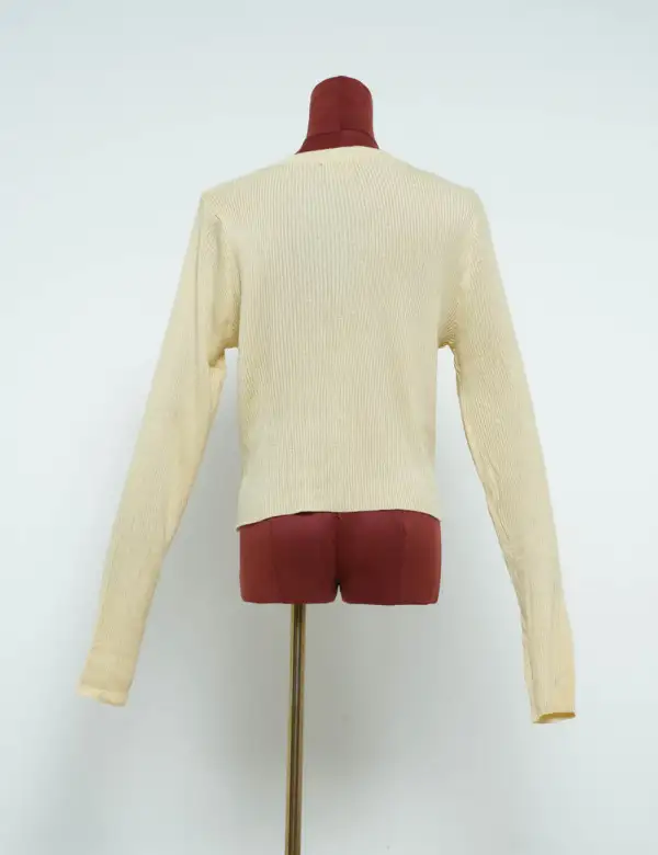 Elegent Button Closure Solid Color Cardigan