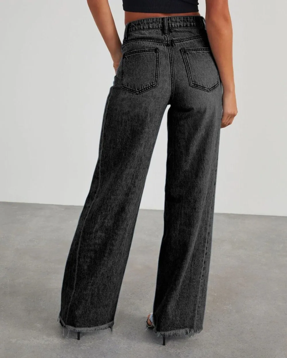 Loose Wide-Leg Raw-Hem Jeans