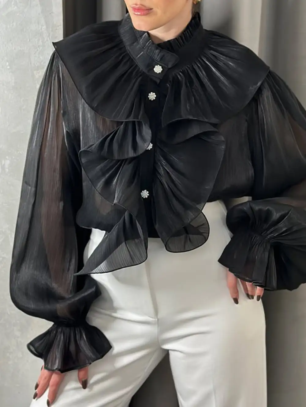 Loose Crew Neck Lace Trim Blouse