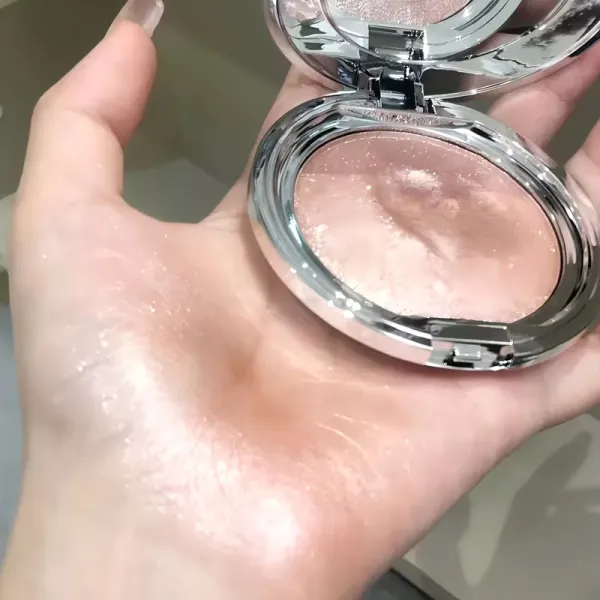 Blendable Luminous Highlighter