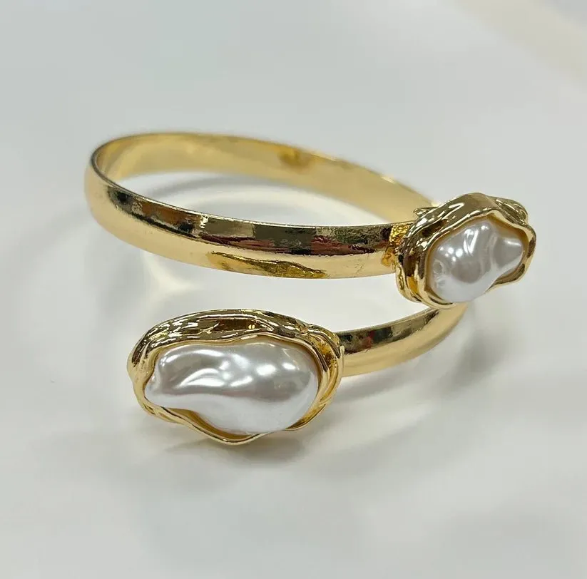 Pearl Shell Fashion Bracelet