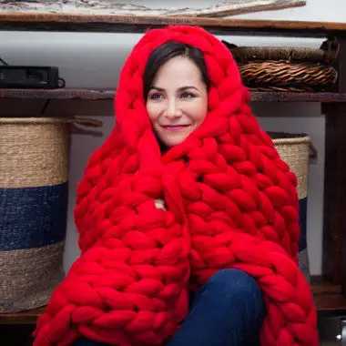 Chunky-Knit Knitted Wool Decorative Throw Blanket
