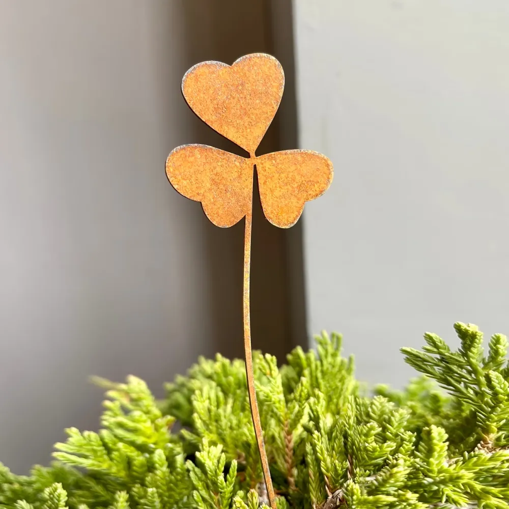 Lucky Clover Garden Stakes
