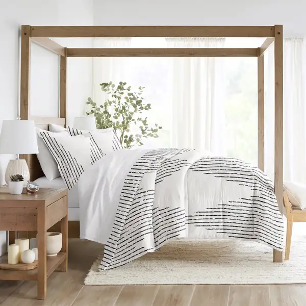Diamond Stripe Down Alternative Comforter Set