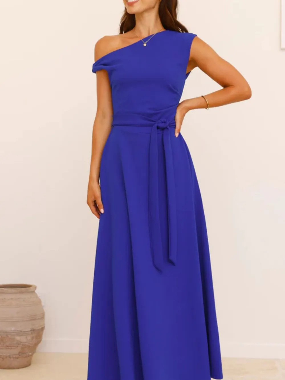 Single Shoulder Tie Waist Maxi Dress