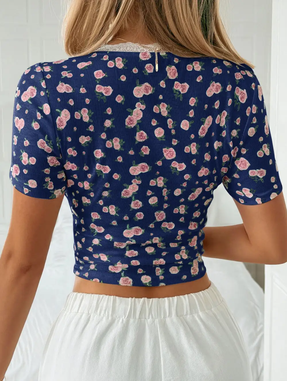 Smooth Floral Sleeve Blouse