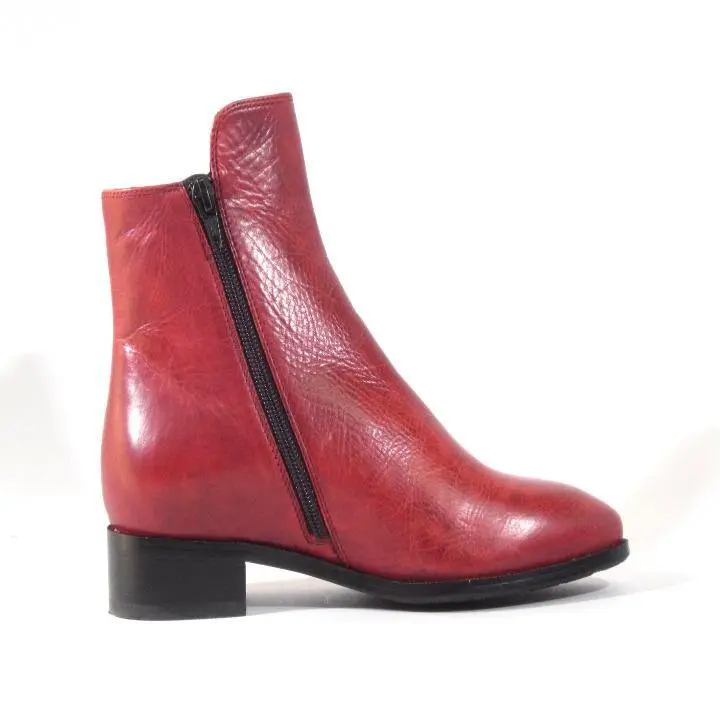 Leather Pointed Toe Chelsea Ankle Boots