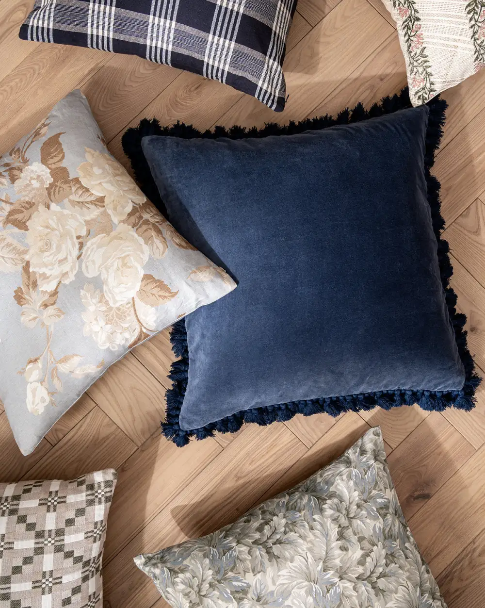 Solid-Textured Cotton Pillow Cover