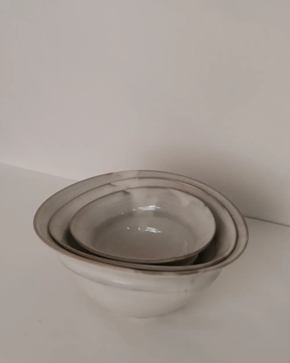 Basin-Shaped Large Bowl