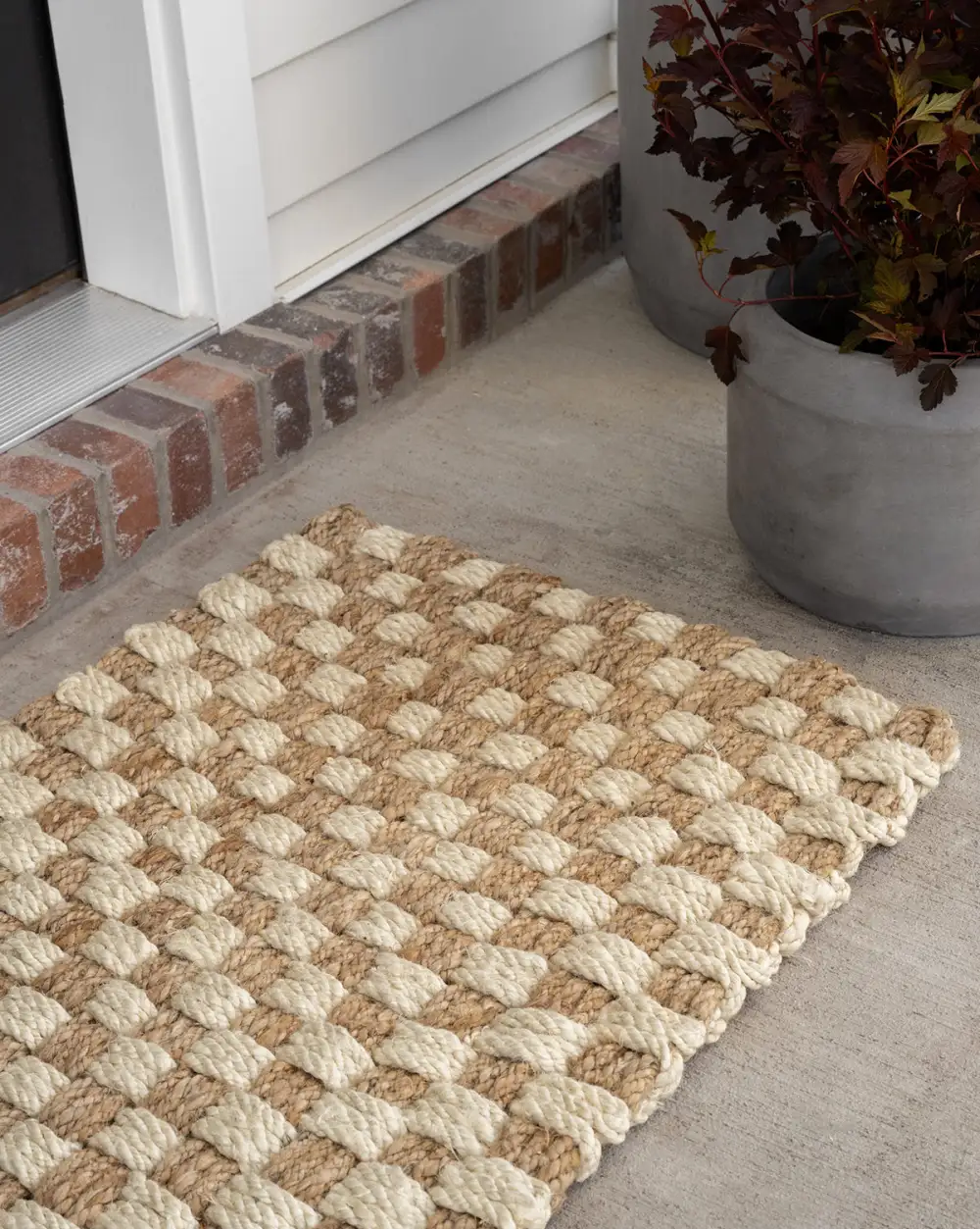 Checker Woven Jute Entry Doormat