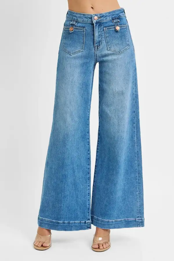 Mid Rise Wide Leg Pocketed Denim Jeans
