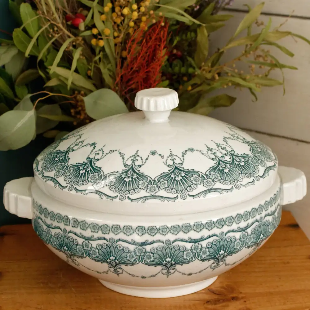 Heritage Classic Soup Tureen