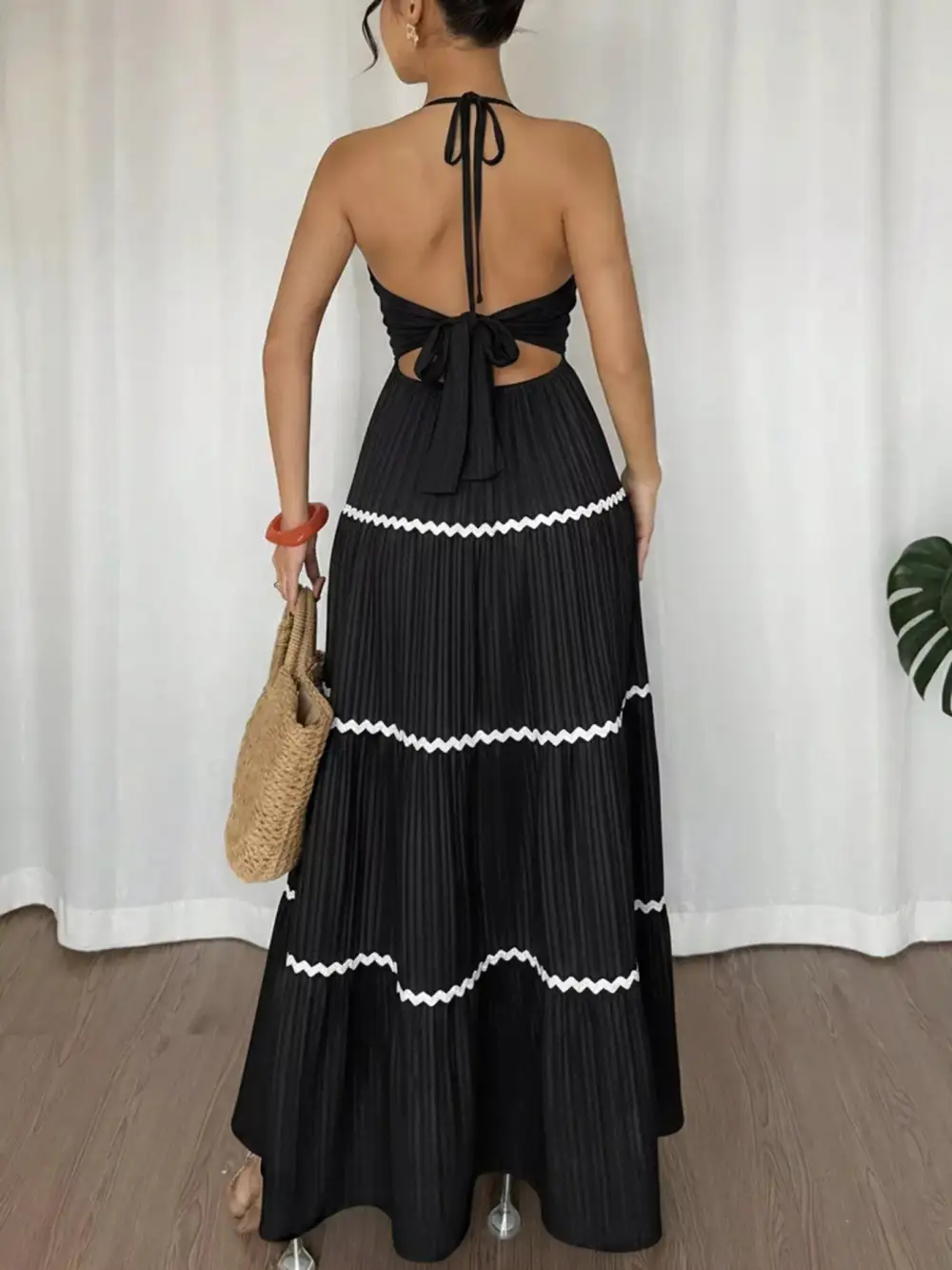 Everyday Halter Neck Pleated Maxi Dress