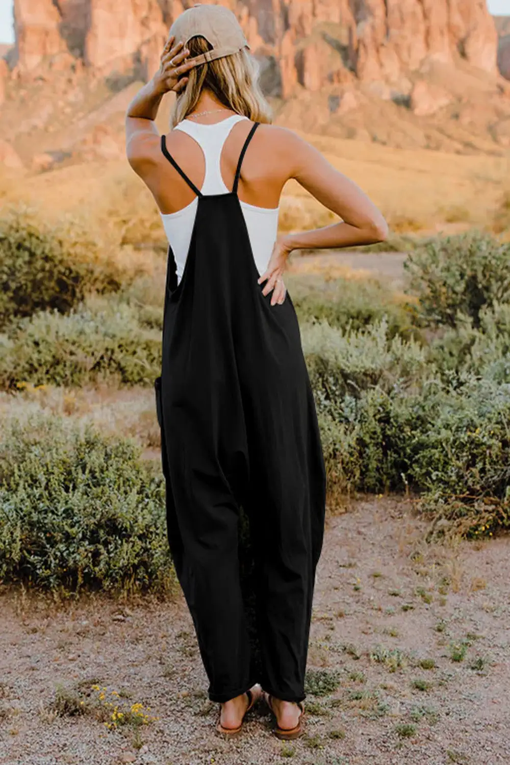 V Neck Sleeveless Pocket Jumpsuit