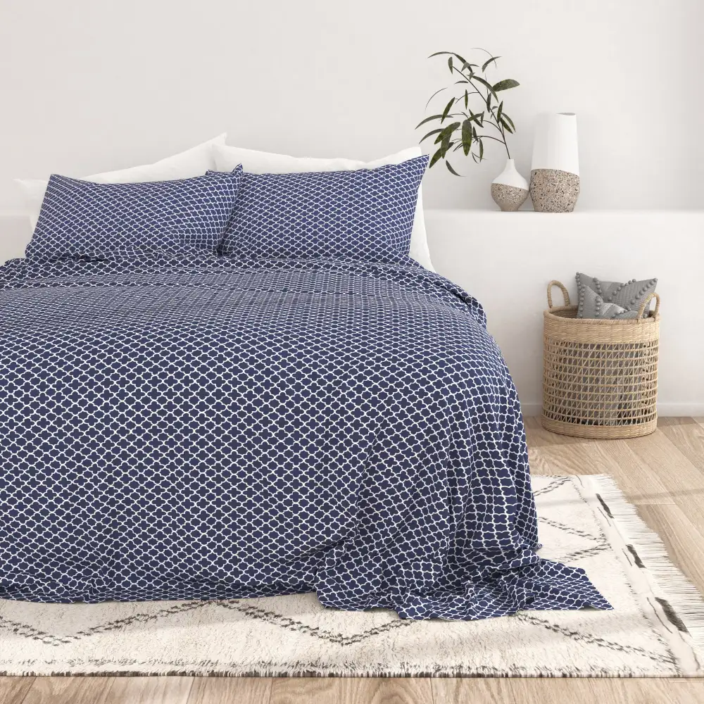 Quatrefoil Pattern Sheet Set
