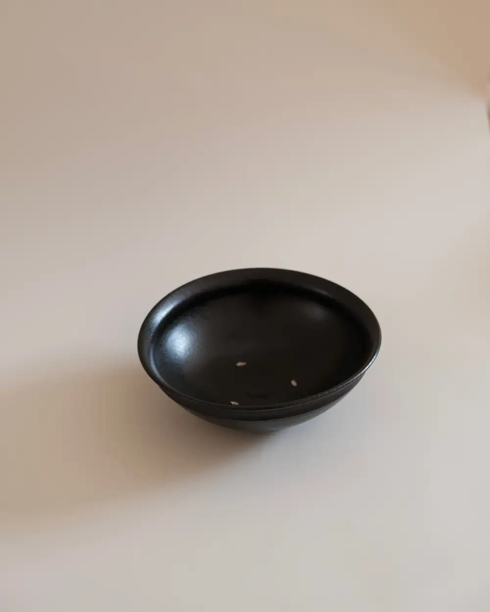 Footed Glazed Round Bowl