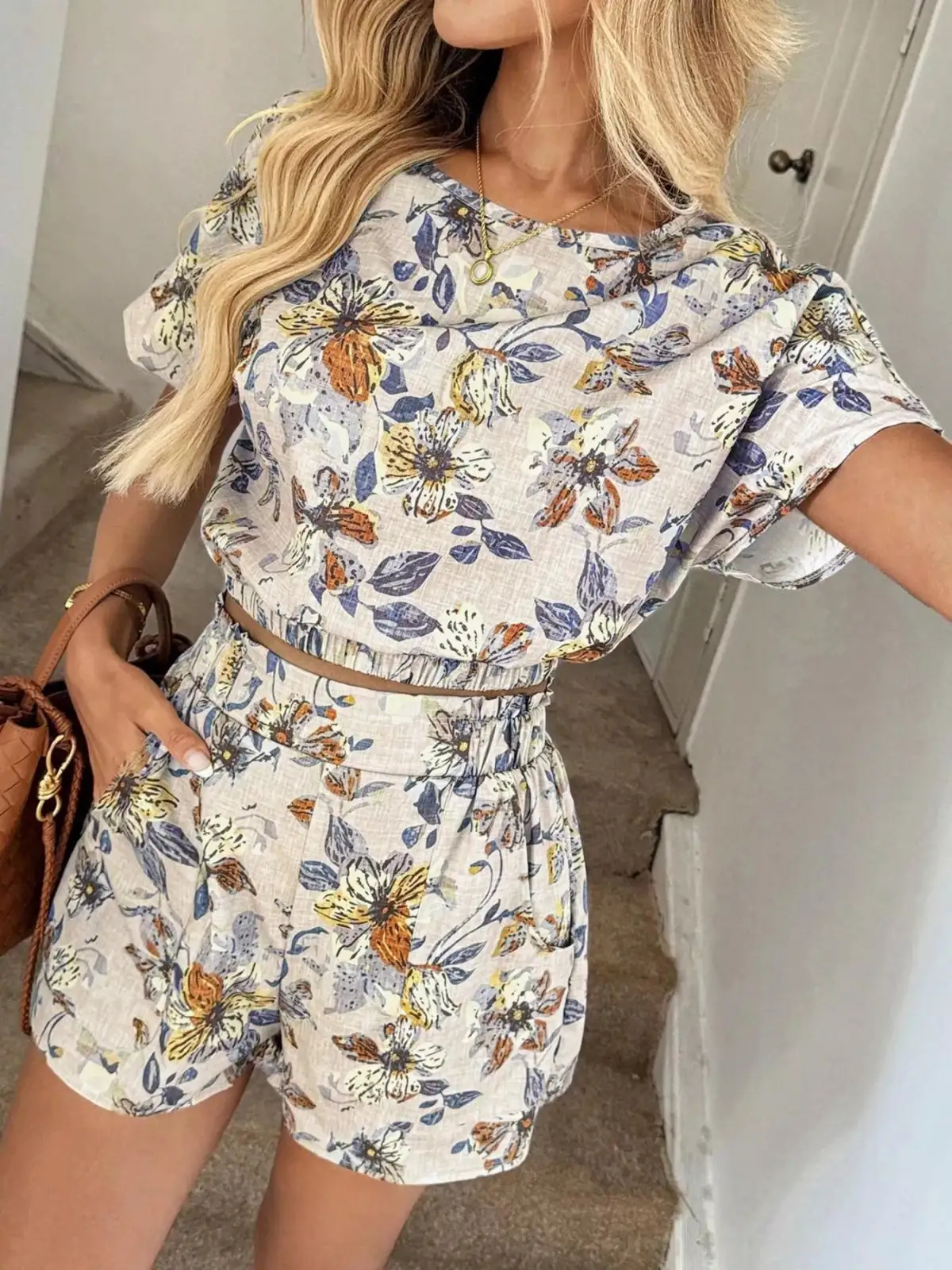 Pocketed Floral-Print Top and Shorts Matching Set