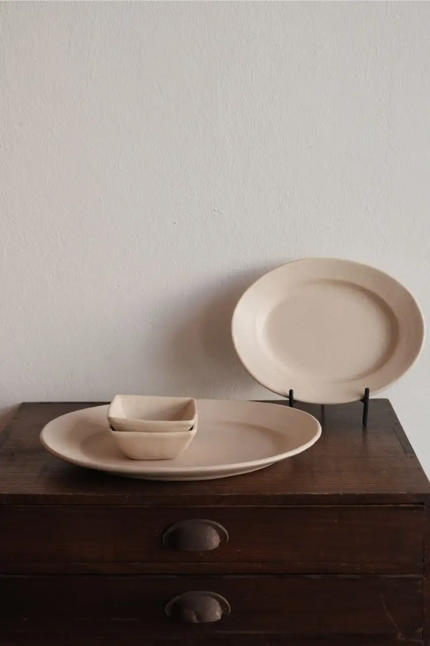 Large Oval Plate