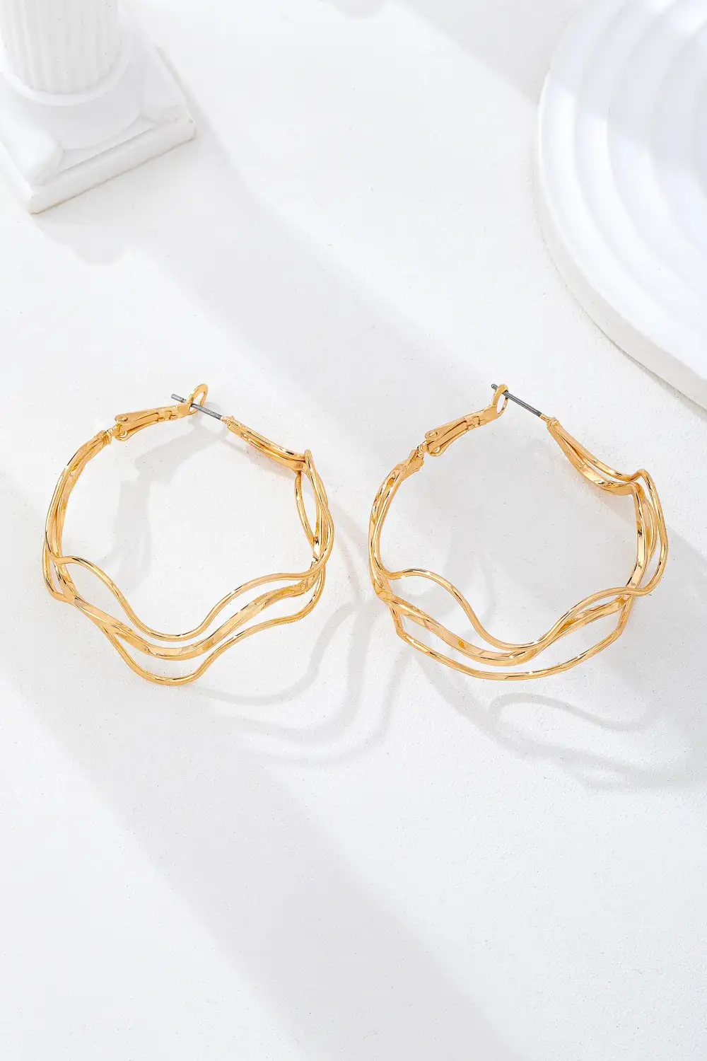 Textured Wavy Hoop arrings
