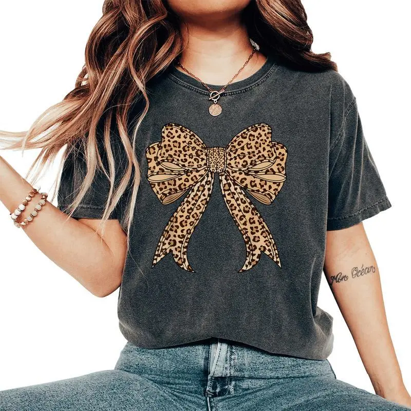 Coquette Bow Leopard For Girls Aesthetic Trendy Girly Women's Oversized Comfort T-Shirt