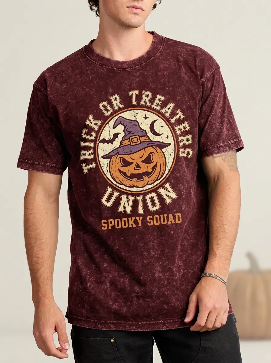 Men's Halloween Trick Or Treaters Pumpkin Witch Printed T-shirt
