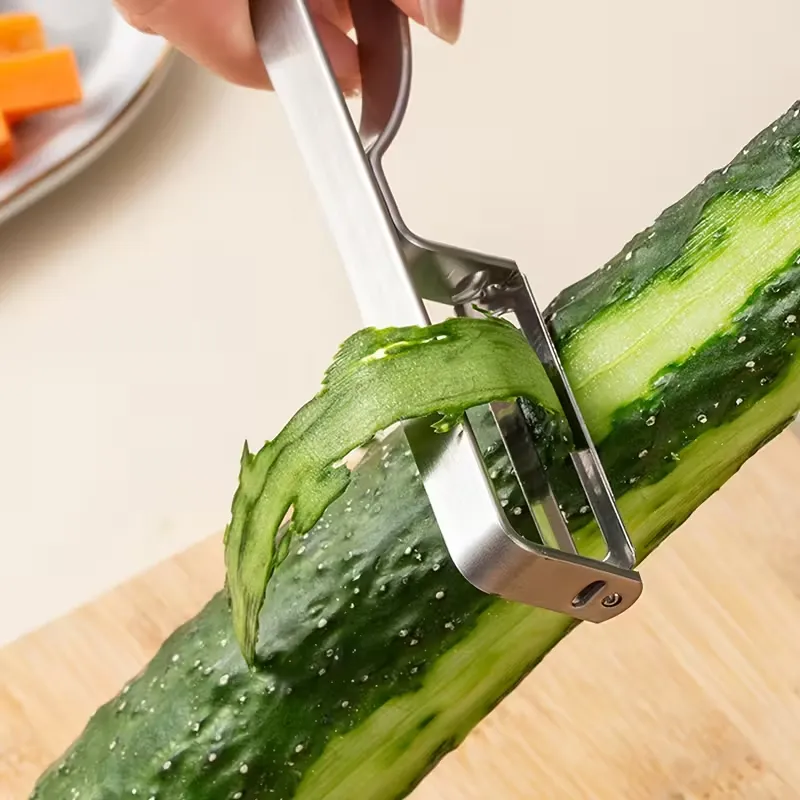 User-Friendly Kitchen Vegetable Peeler