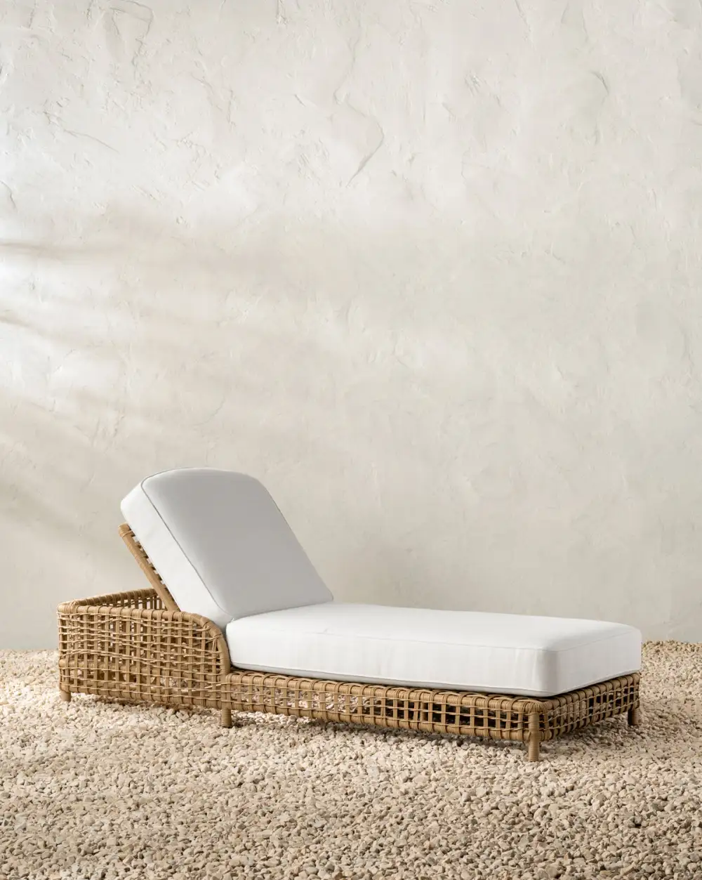 Sculptural Aluminum Outdoor Chaise