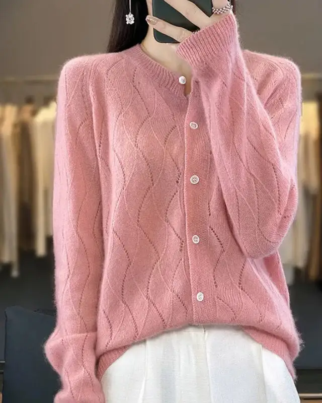 Modern Merino-Wool Wool Button-Front Round-Neck Cardigan