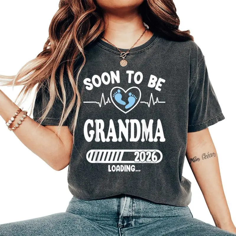 Soon To Be Grandma 2026 Loading Pregnancy Announcement Women's Oversized Comfort T-Shirt