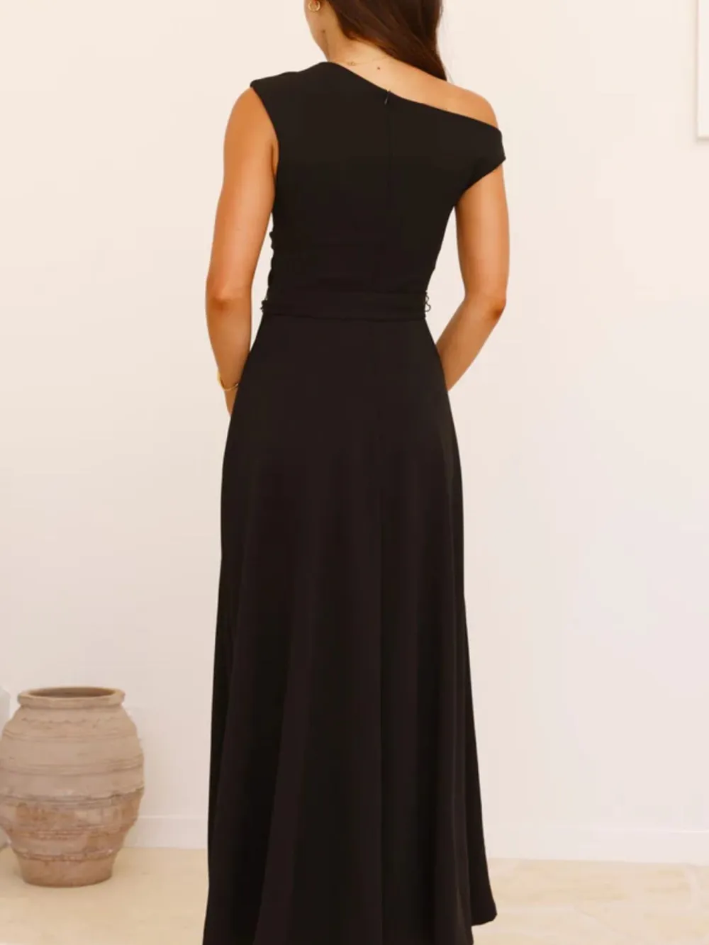 Single Shoulder Tie Waist Maxi Dress
