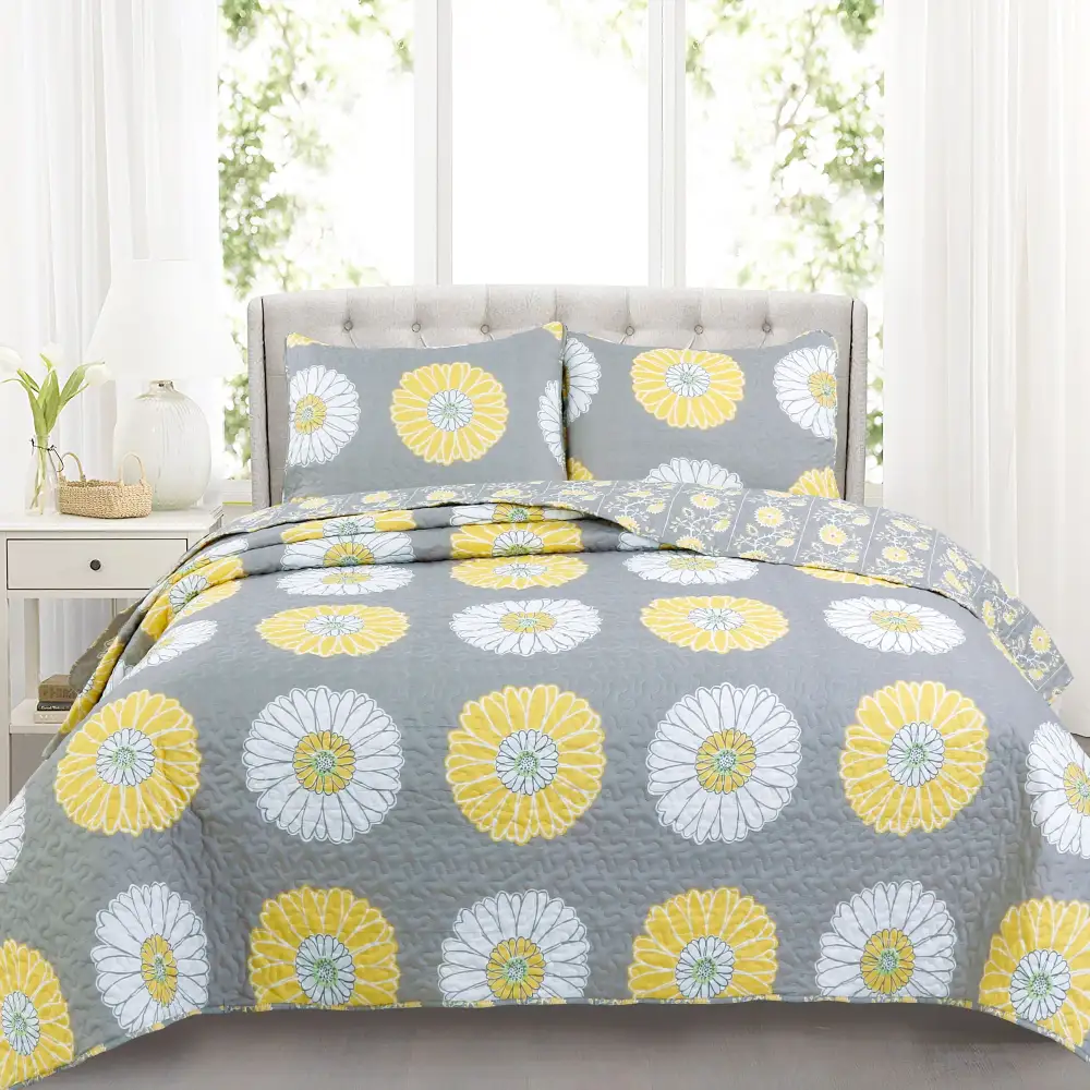 Home Floral Reversible Quilt Bedding Set
