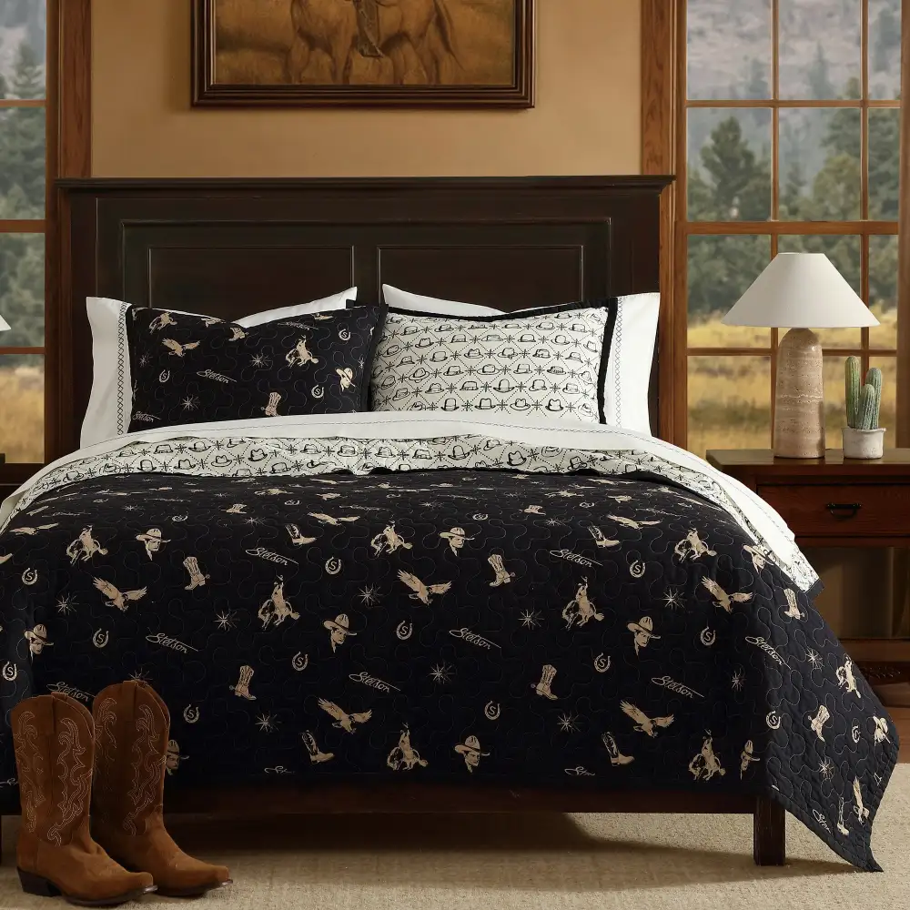 Coordinated Reversible Quilted Quilt Set