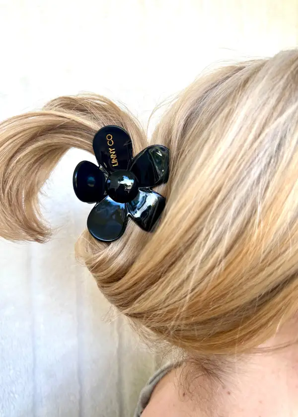 Curved Everyday Styling Accessory