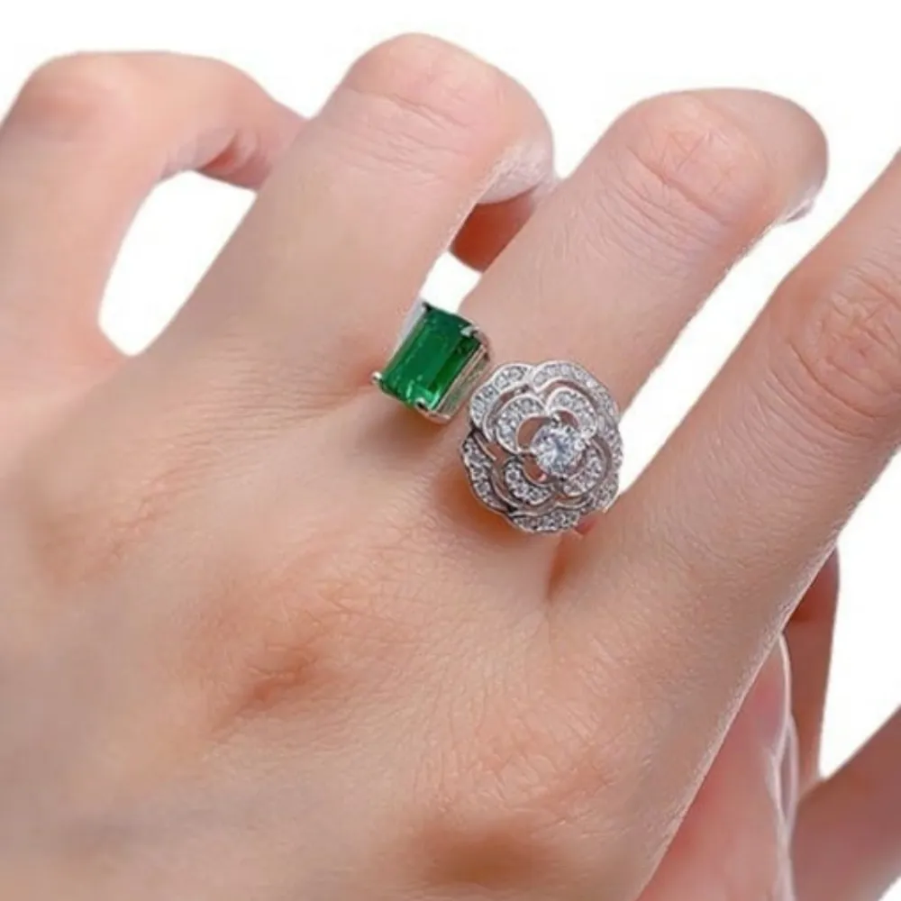 Green Cz Flower Ring