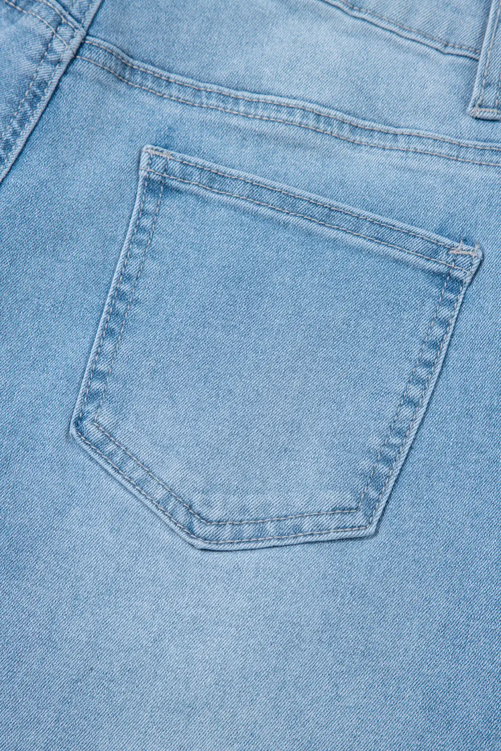 High Rise Barrel Relaxed Patch Pocket Jeans