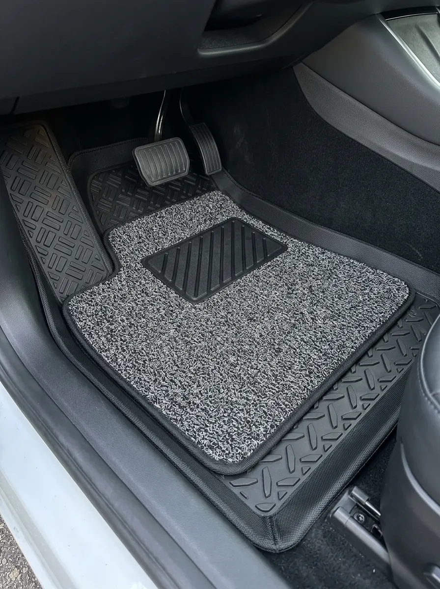 Rubber-Texture Car Floor Mat