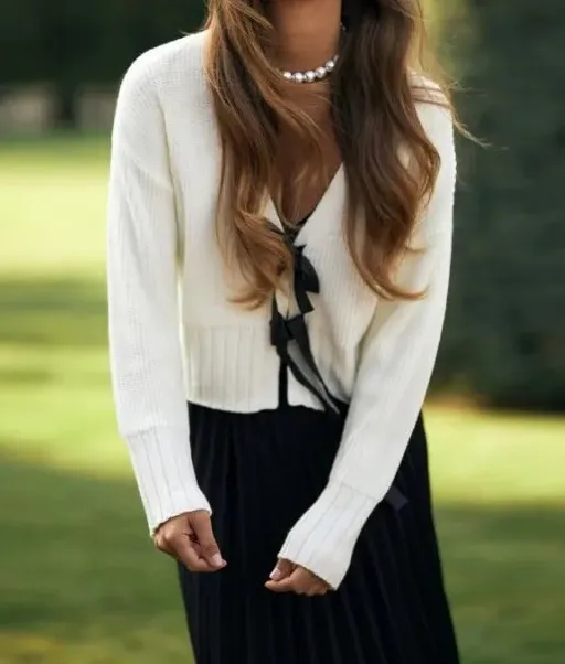 Polyester-Blend V-Neck Relaxed-Fit Cardigan