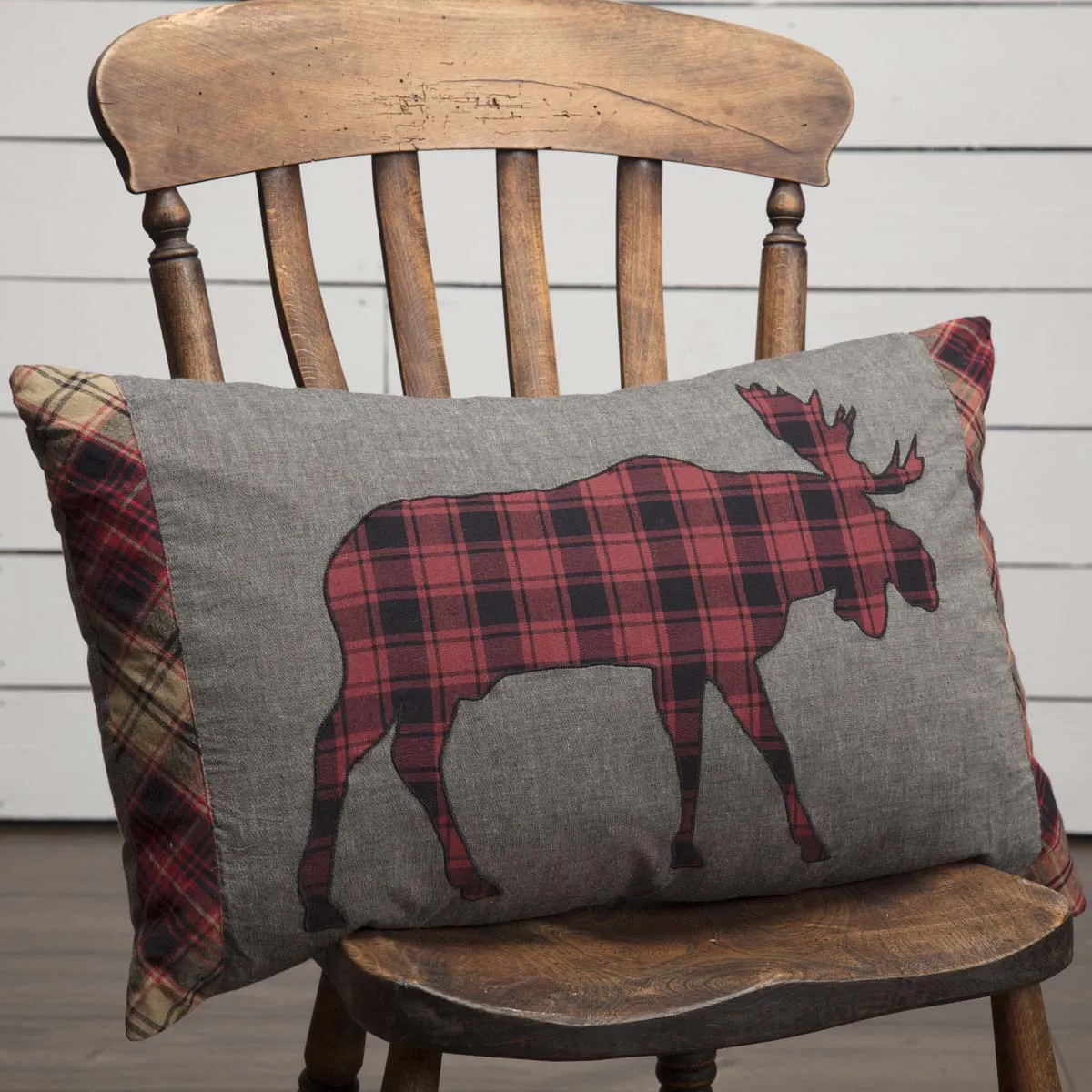 Classic Applique Decorative Accent Pillow