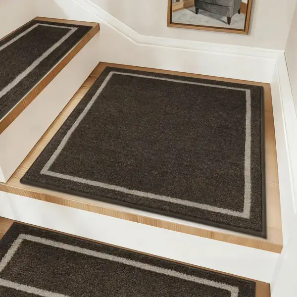 Bordered Stair Landing Rug