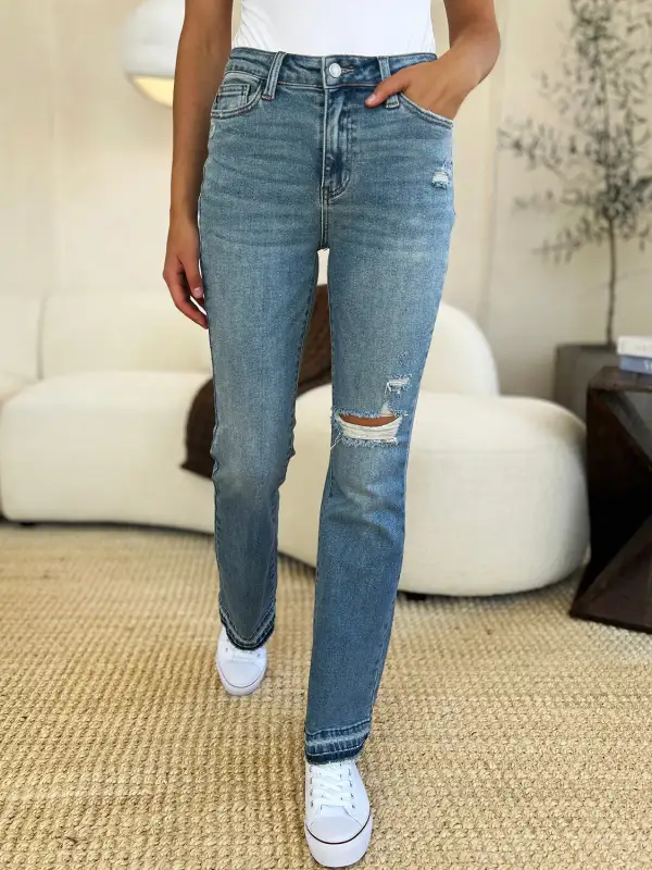 Comfort-Fit Distressed Jeans