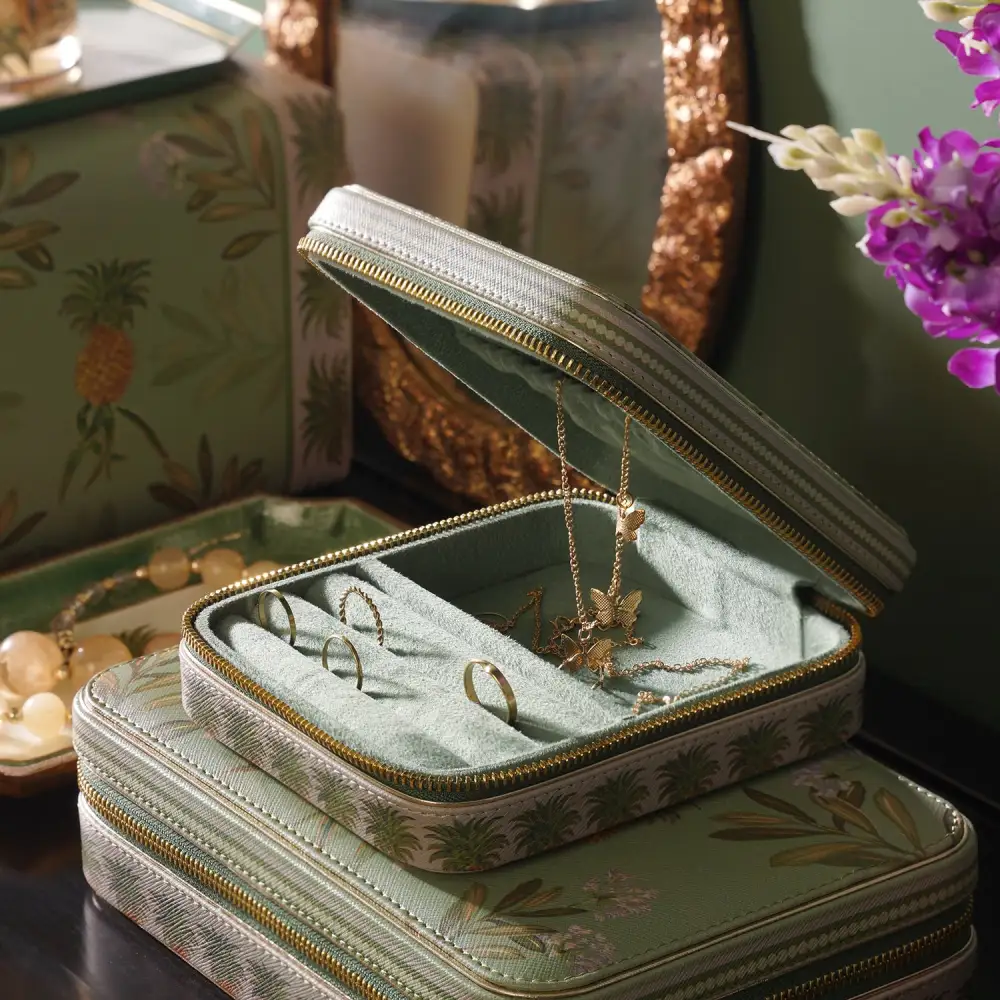 Green Square Jewelry Travel Case