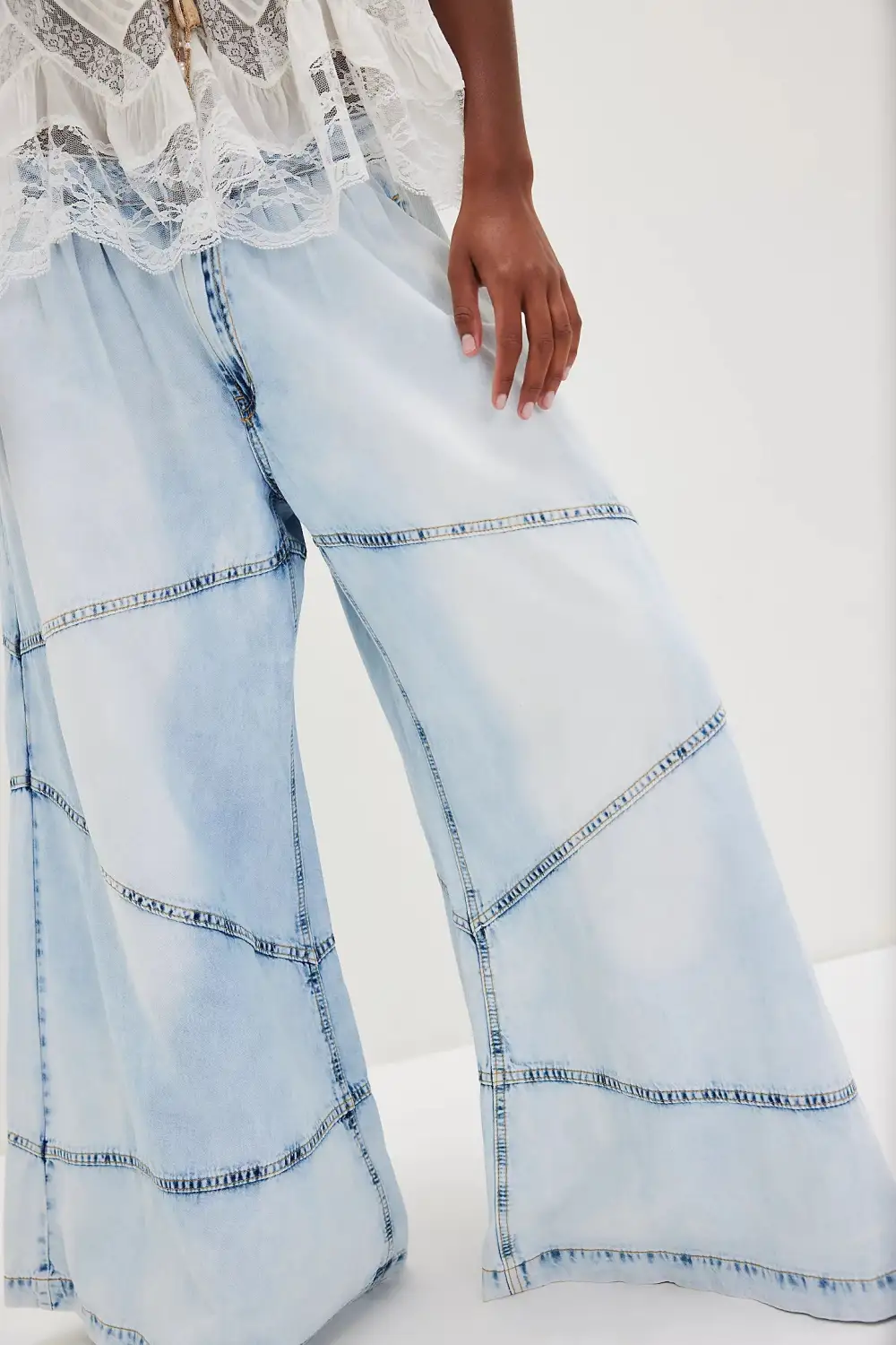 Low Waist Super Wide Leg Denim Jeans Depeche