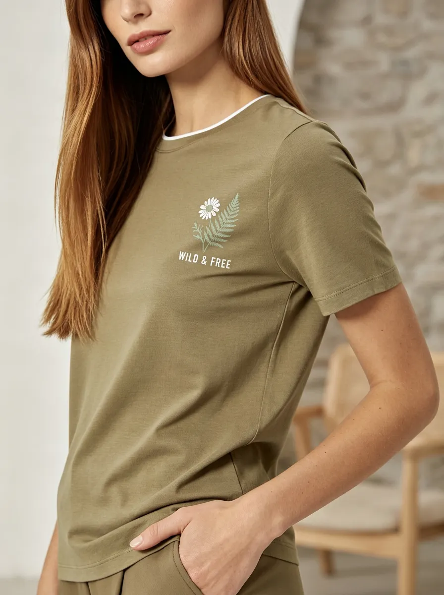 Women's Wild & Free Daisy Fern Botanical Printed T-shirt