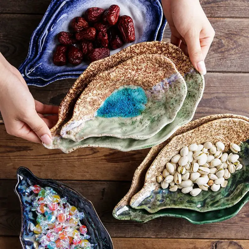Pearl-glazed Ceramic Dishes