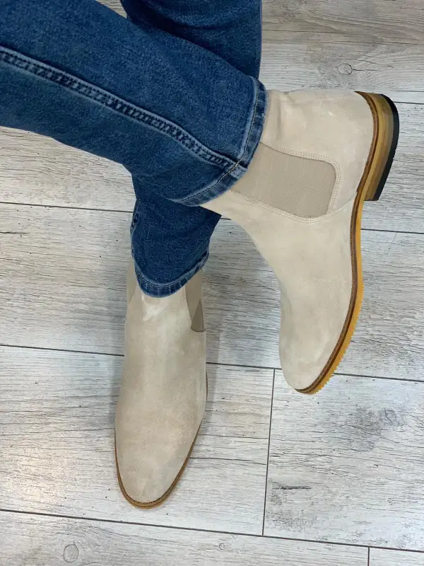 Polished Leather Chelsea Boots